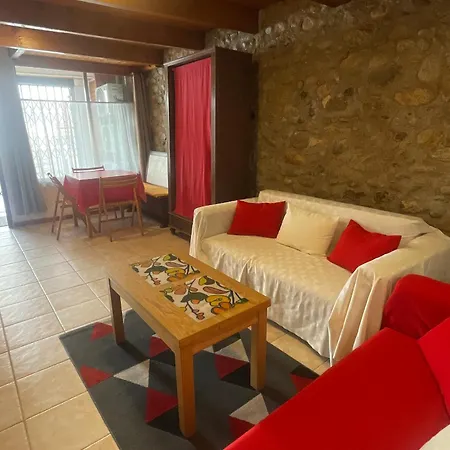 Charmante Maison De Village A Proche Commodites - Fr-1-732-92 *
