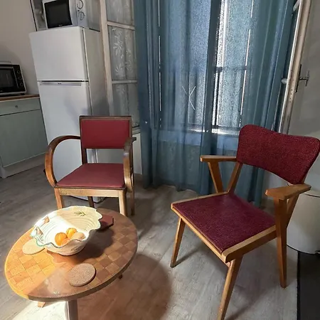 Charmante Maison De Village A Proche Commodites - Fr-1-732-92 *