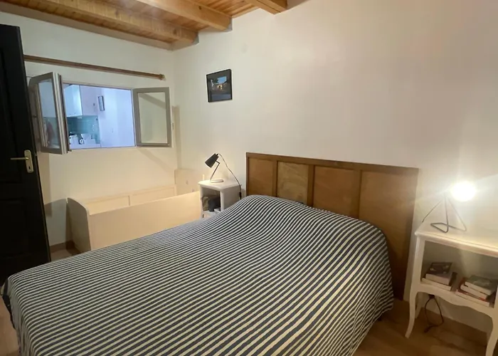 Charmante Maison De Village à Argelès-sur-mer Proche Commodités - Fr-1-732-92